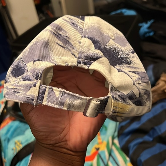 Lacoste Multicolor Graphic Cap - Picture 3 of 3